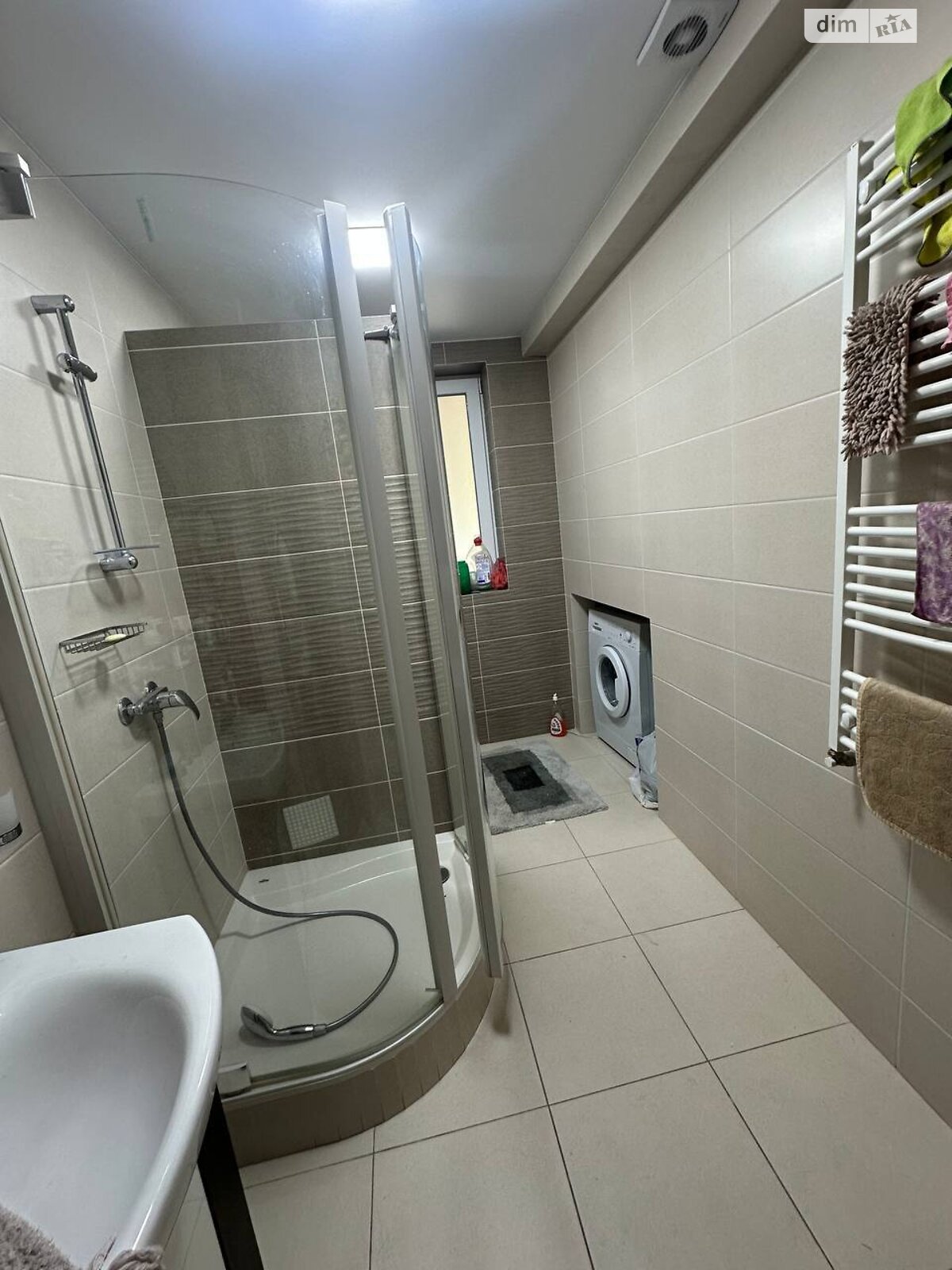 двухэтажный дом с верандой, 200 кв. м, кирпич. Продажа в Ивачеву Долишнему фото 1