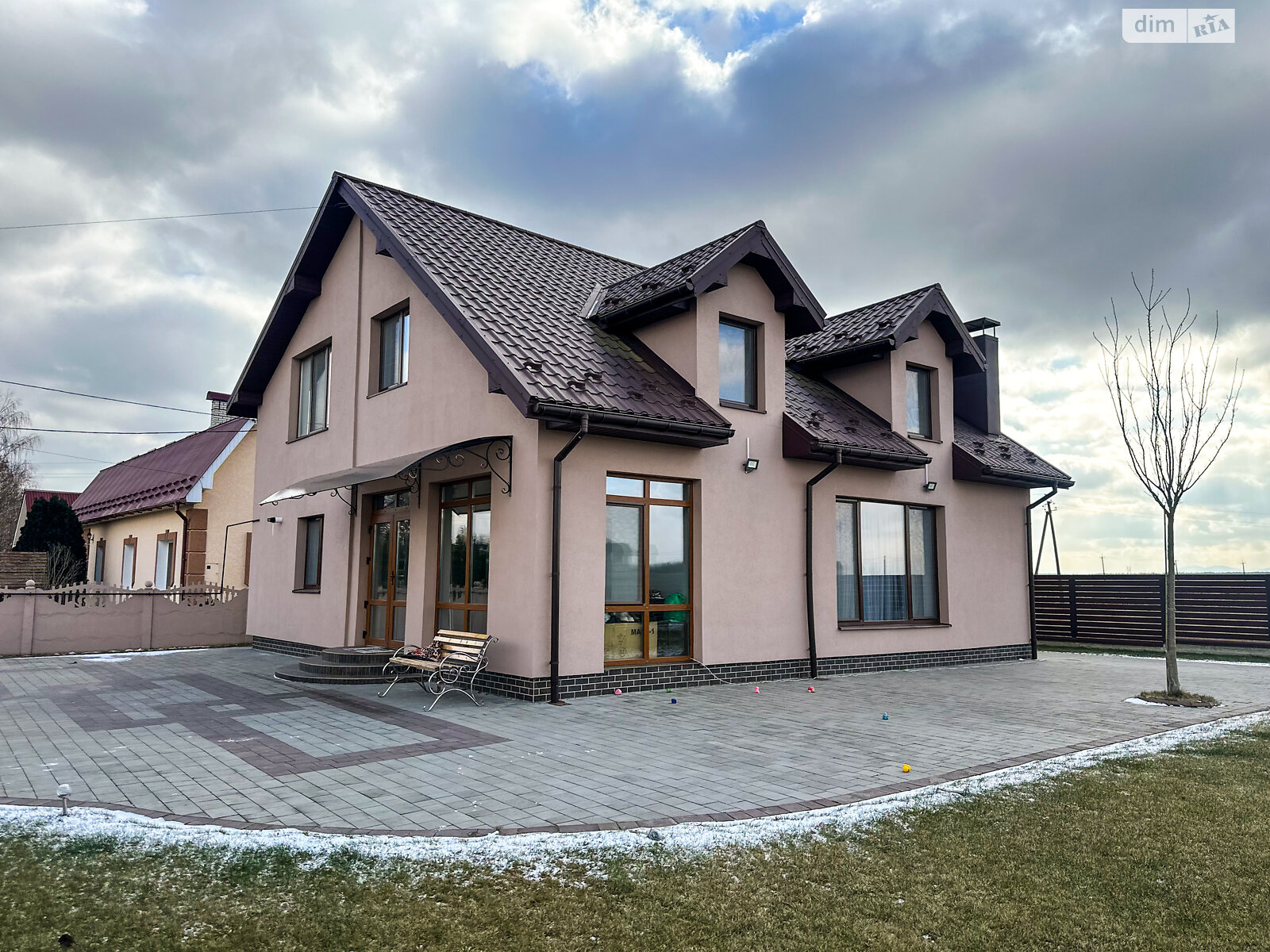 двоповерховий будинок, 173 кв. м, цегла. Продаж у Іваниківці фото 1 двоповерховий будинок, 173 кв. м, цегла. Продаж у Іваниківці фото 1