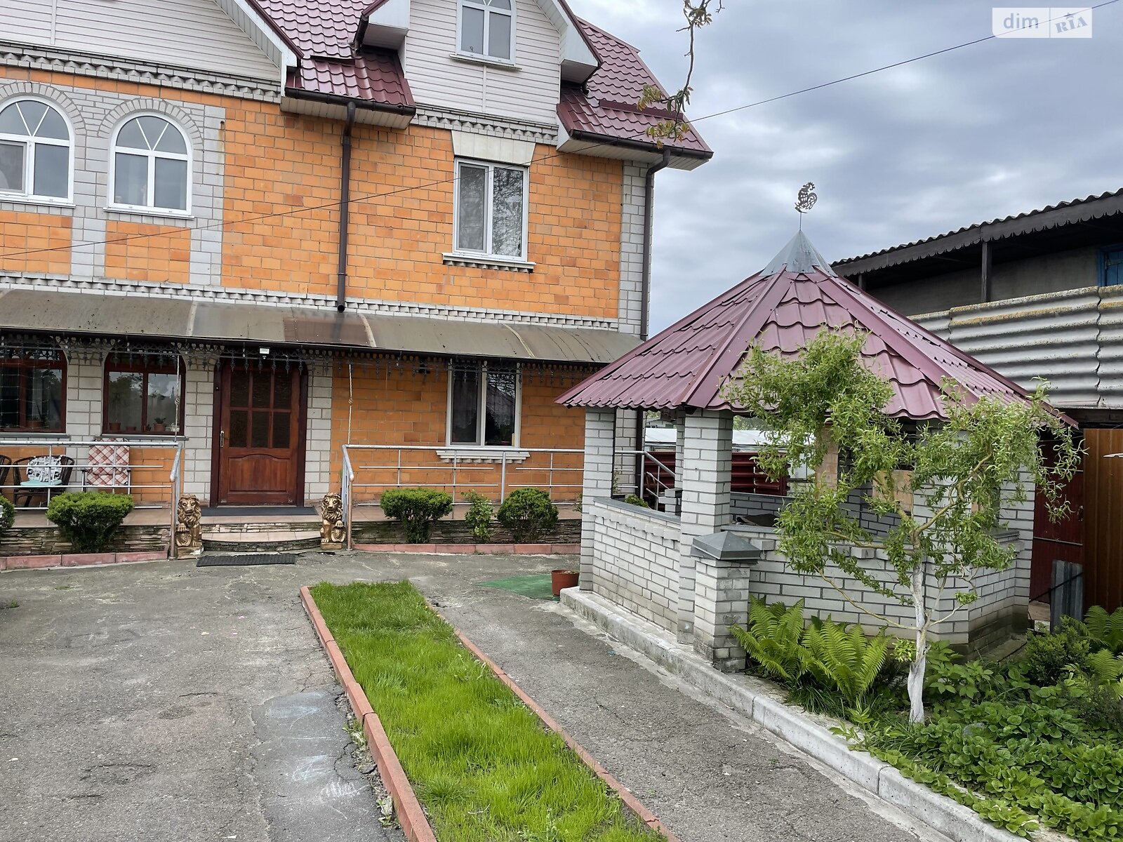 двухэтажный дом с отоплением, 177 кв. м, кирпич. Продажа в Иванкове фото 1