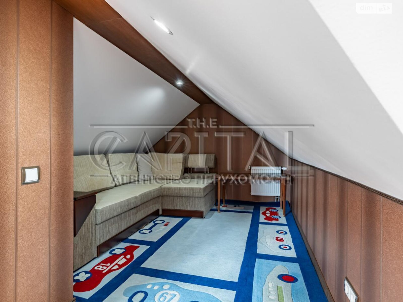 двоповерховий будинок з гаражем, 334.2 кв. м, цегла. Продаж у Іванковичах фото 1 двоповерховий будинок з гаражем, 334.2 кв. м, цегла. Продаж у Іванковичах фото 1