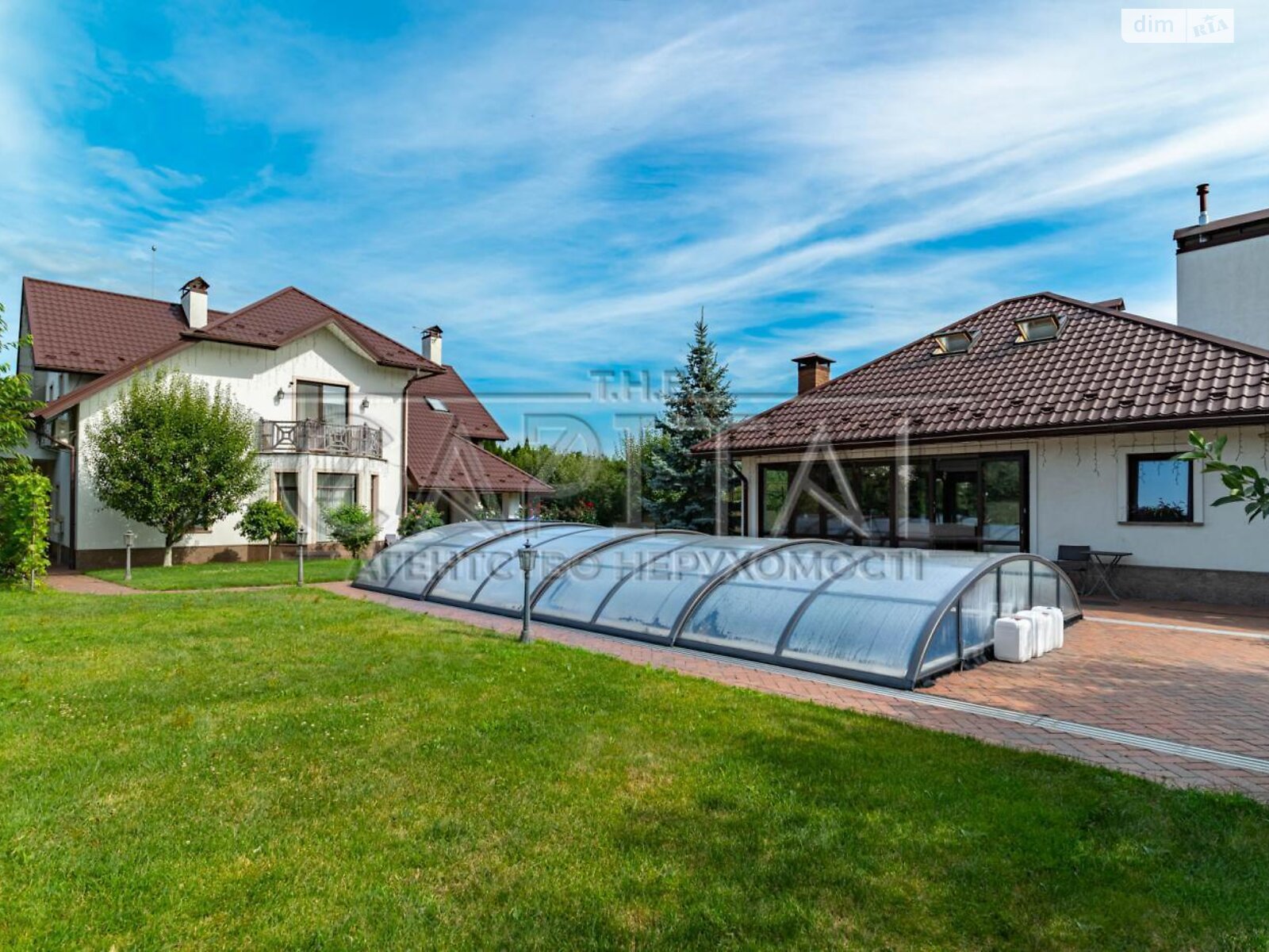 двоповерховий будинок з гаражем, 334.2 кв. м, цегла. Продаж у Іванковичах фото 1 двоповерховий будинок з гаражем, 334.2 кв. м, цегла. Продаж у Іванковичах фото 1