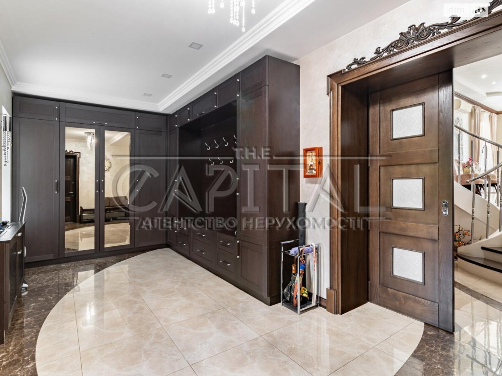 двоповерховий будинок з гаражем, 334.2 кв. м, цегла. Продаж у Іванковичах фото 1 двоповерховий будинок з гаражем, 334.2 кв. м, цегла. Продаж у Іванковичах фото 1