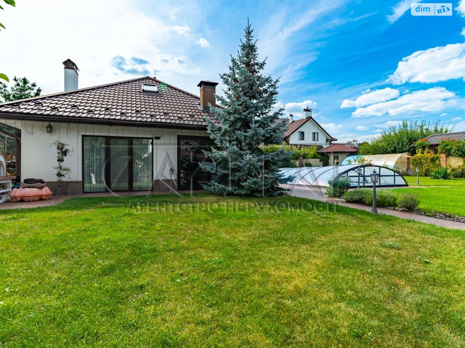 двоповерховий будинок з верандою, 334.2 кв. м, цегла. Продаж у Іванковичах фото 1 двоповерховий будинок з верандою, 334.2 кв. м, цегла. Продаж у Іванковичах фото 1