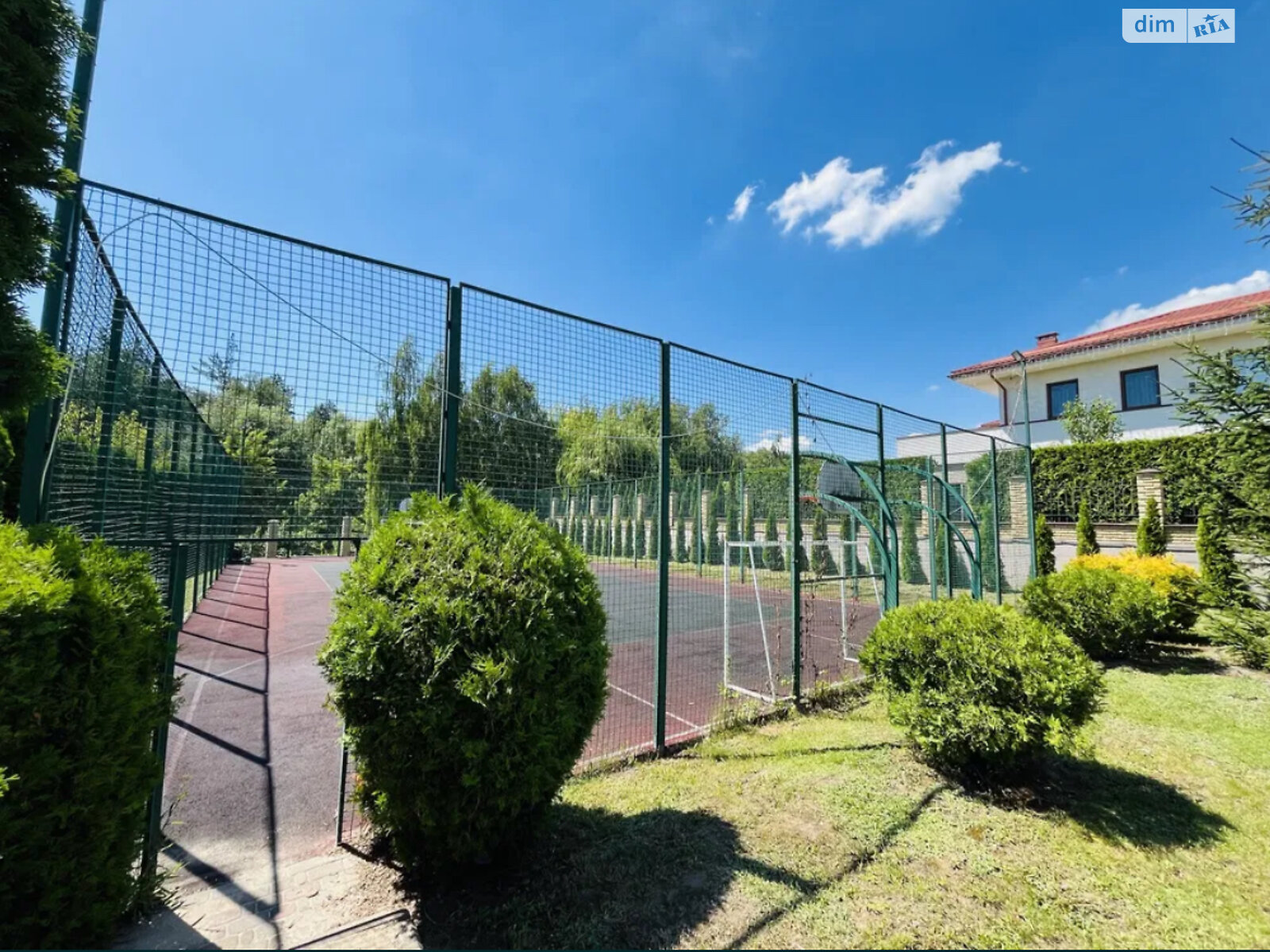 двухэтажный дом, 352 кв. м, кирпич. Продажа в Иванковичах фото 1