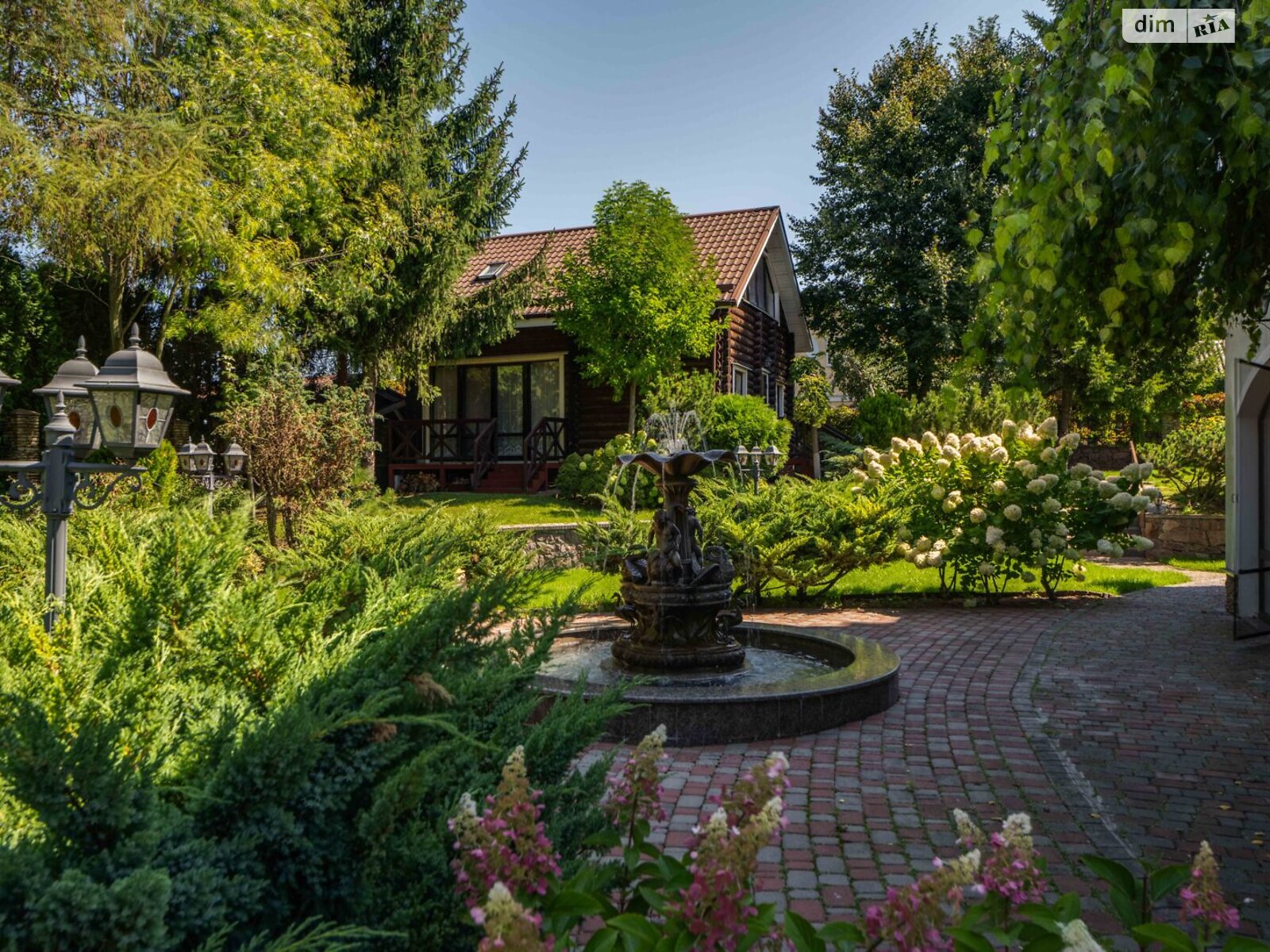 двухэтажный дом беседка, 561.8 кв. м, кирпич. Продажа в Иванковичах фото 1 двухэтажный дом беседка, 561.8 кв. м, кирпич. Продажа в Иванковичах фото 1