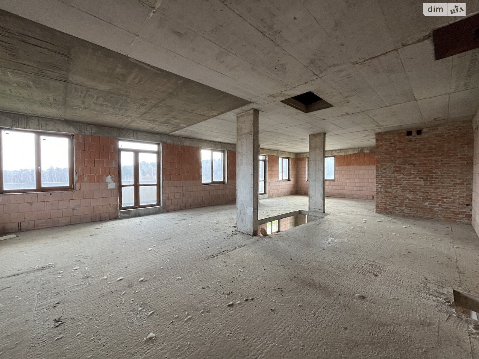 двухэтажный дом, 244 кв. м, кирпич. Продажа в Иванковичах фото 1