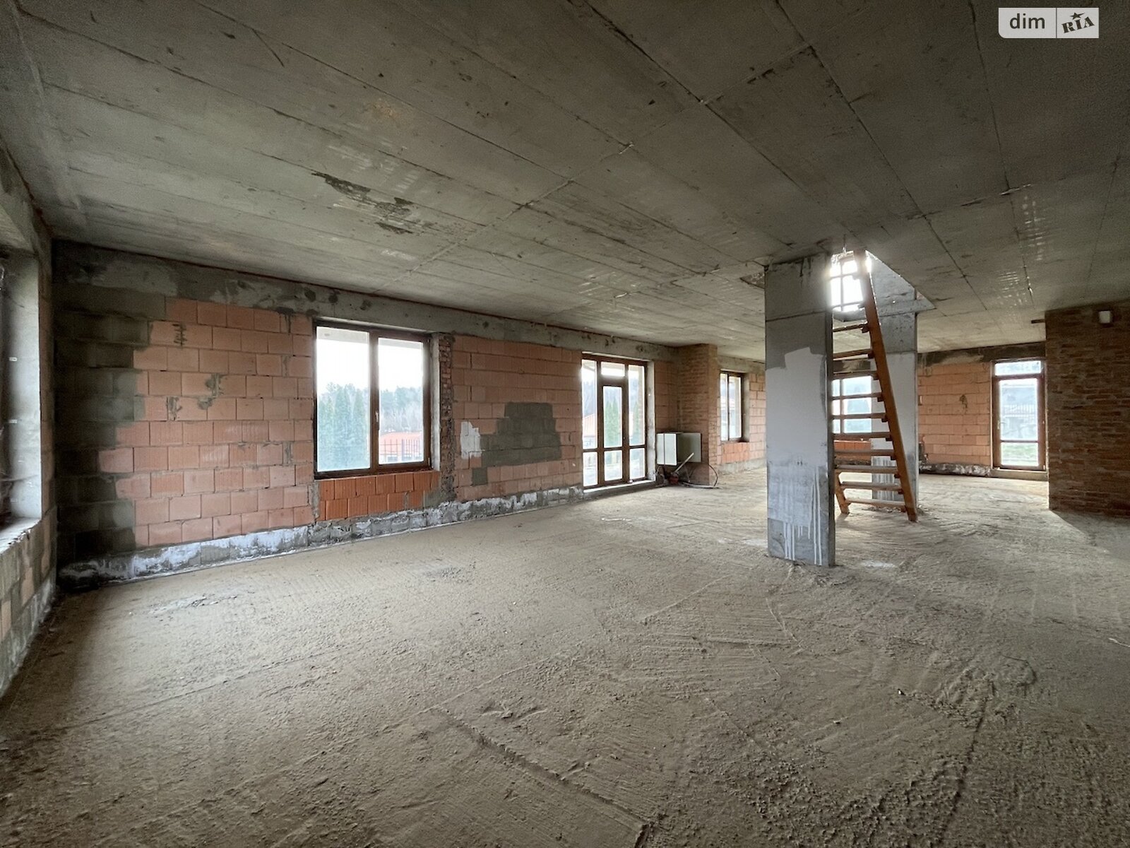 двухэтажный дом, 244 кв. м, кирпич. Продажа в Иванковичах фото 1