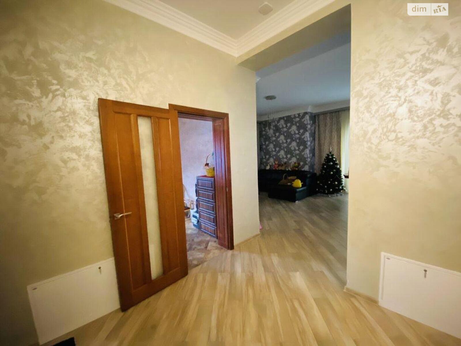 двухэтажный дом, 253 кв. м, кирпич. Продажа в Иванковичах фото 1