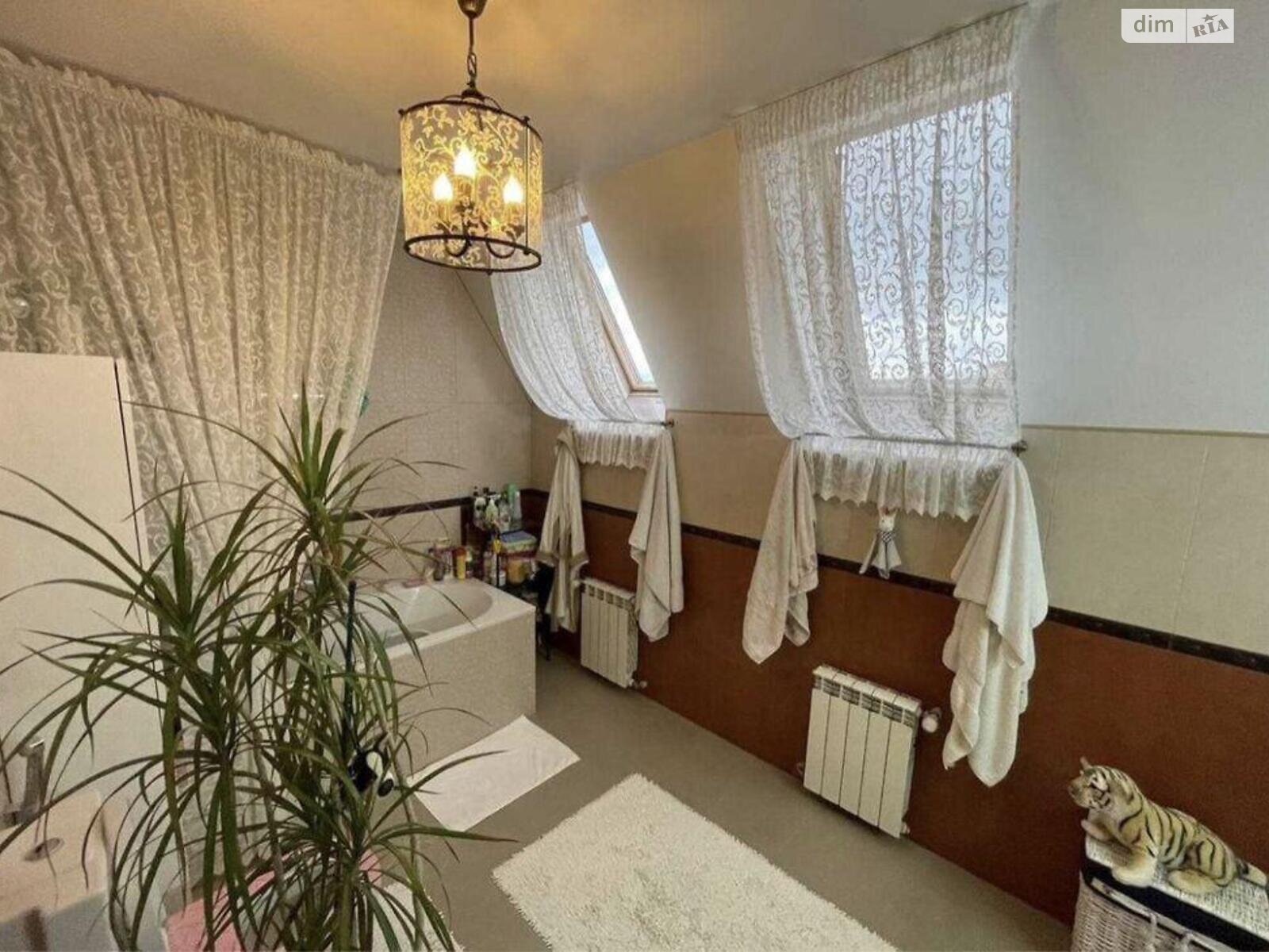 двухэтажный дом, 253 кв. м, кирпич. Продажа в Иванковичах фото 1