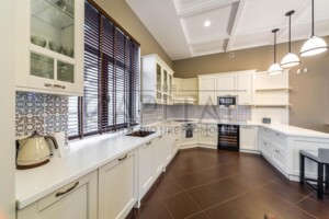 двухэтажный дом, 300 кв. м, кирпич. Продажа в Иванковичах фото 2