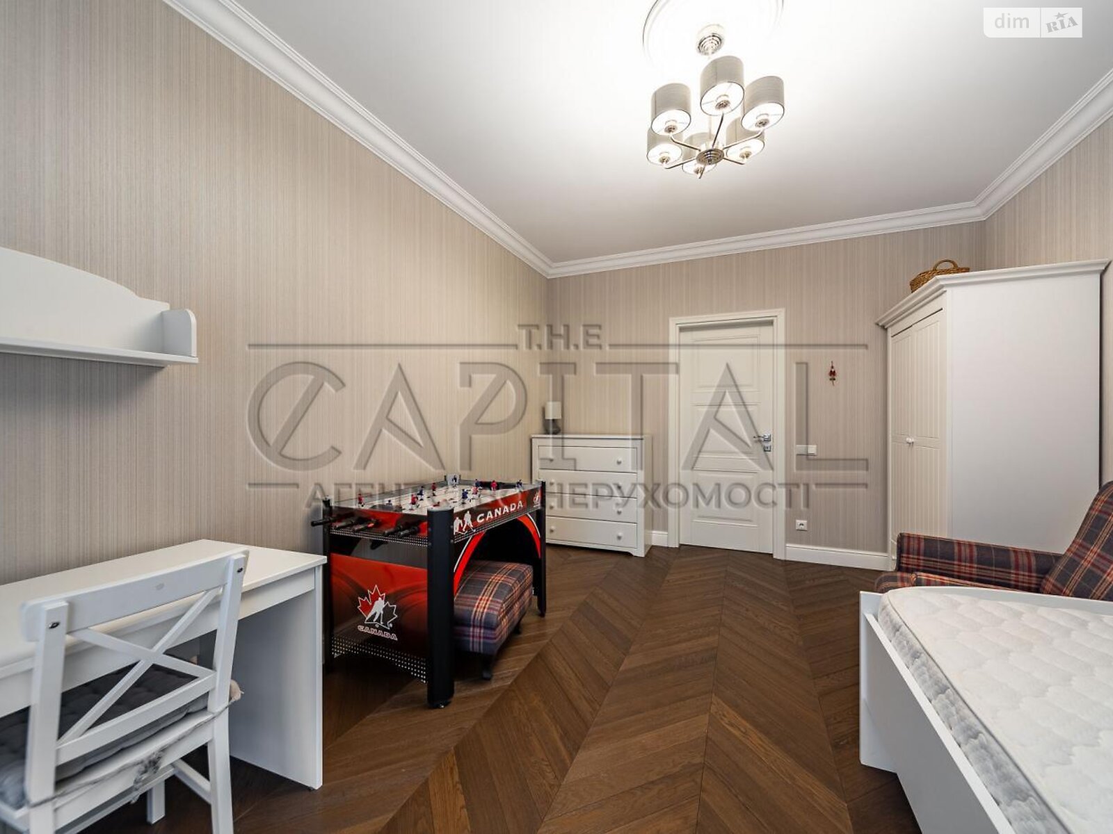 двухэтажный дом с верандой, 385.6 кв. м, кирпич. Продажа в Иванковичах фото 1 двухэтажный дом с верандой, 385.6 кв. м, кирпич. Продажа в Иванковичах фото 1