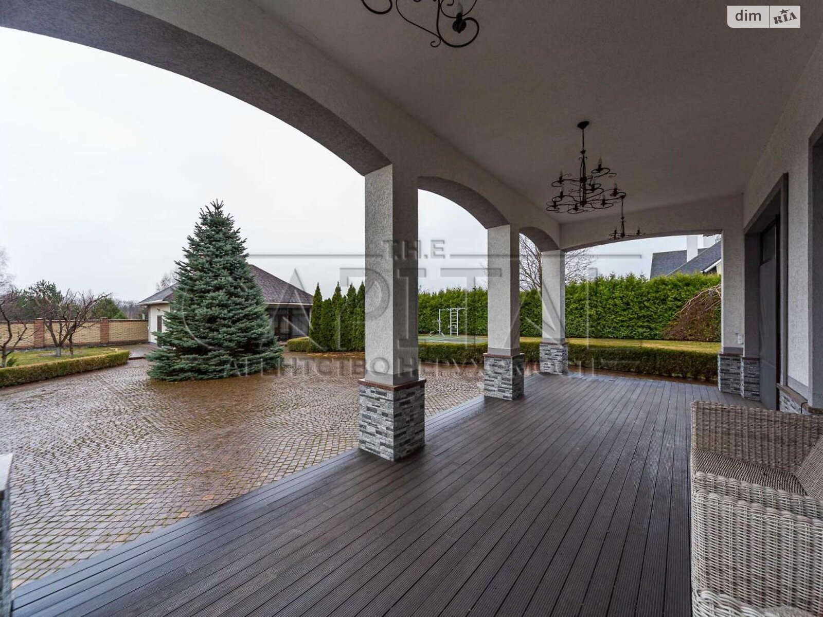 двухэтажный дом с верандой, 385.6 кв. м, кирпич. Продажа в Иванковичах фото 1 двухэтажный дом с верандой, 385.6 кв. м, кирпич. Продажа в Иванковичах фото 1