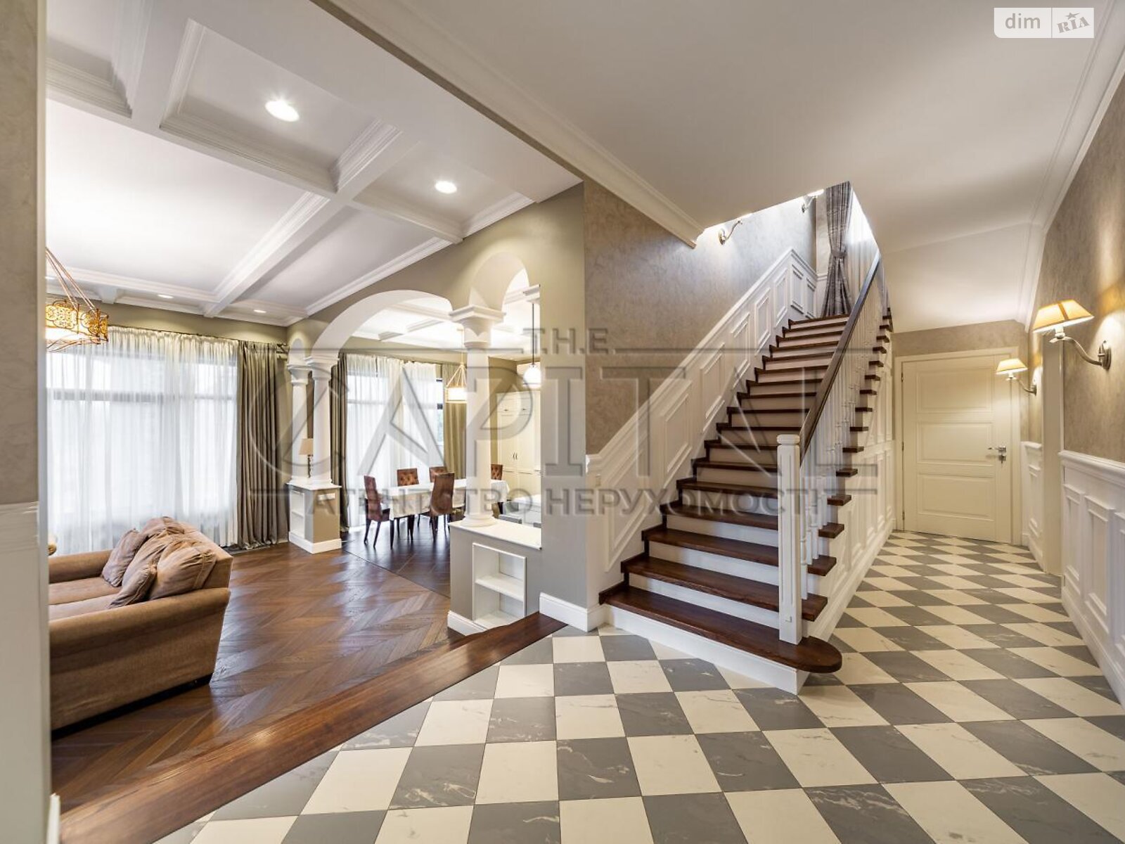 двухэтажный дом с гаражом, 385.6 кв. м, кирпич. Продажа в Иванковичах фото 1 двухэтажный дом с гаражом, 385.6 кв. м, кирпич. Продажа в Иванковичах фото 1
