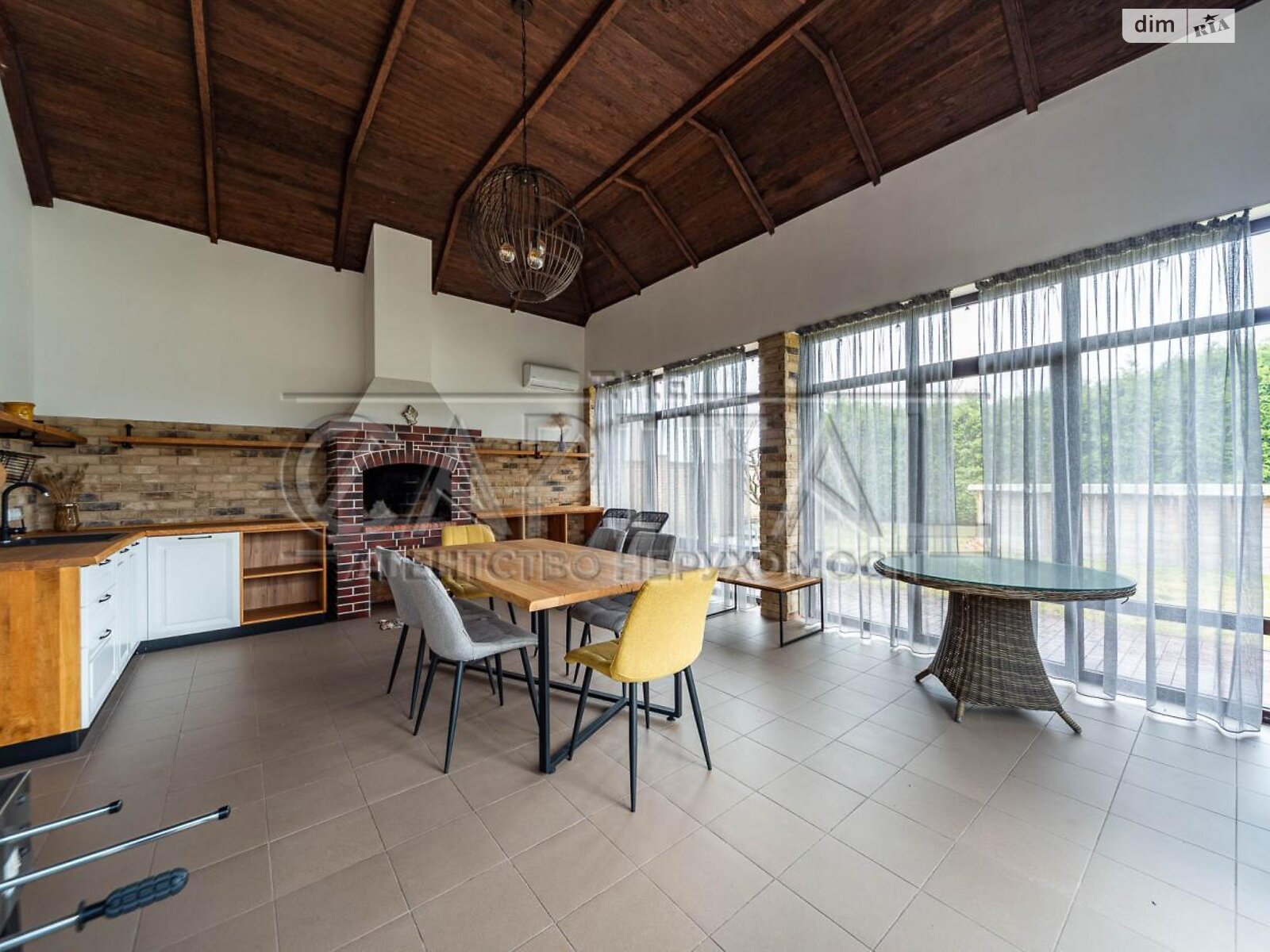 двухэтажный дом с гаражом, 385.6 кв. м, кирпич. Продажа в Иванковичах фото 1 двухэтажный дом с гаражом, 385.6 кв. м, кирпич. Продажа в Иванковичах фото 1