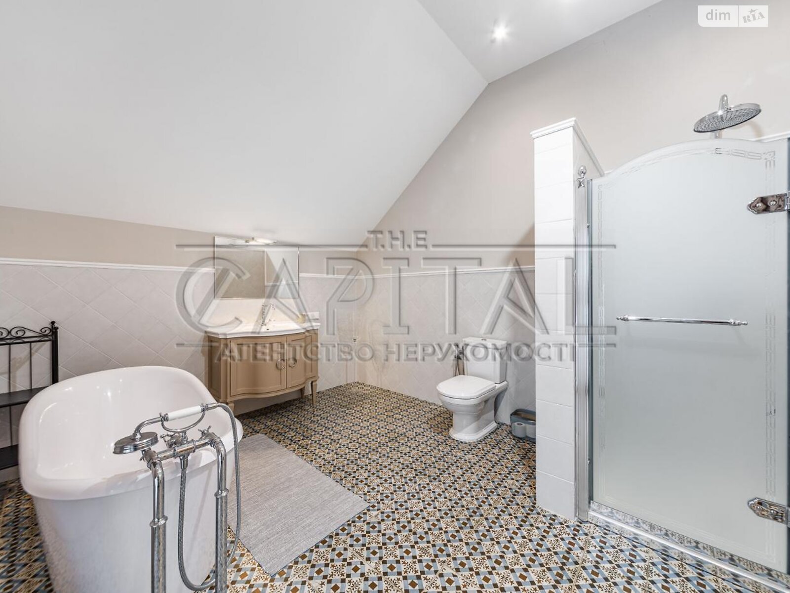 двухэтажный дом с гаражом, 385.6 кв. м, кирпич. Продажа в Иванковичах фото 1 двухэтажный дом с гаражом, 385.6 кв. м, кирпич. Продажа в Иванковичах фото 1