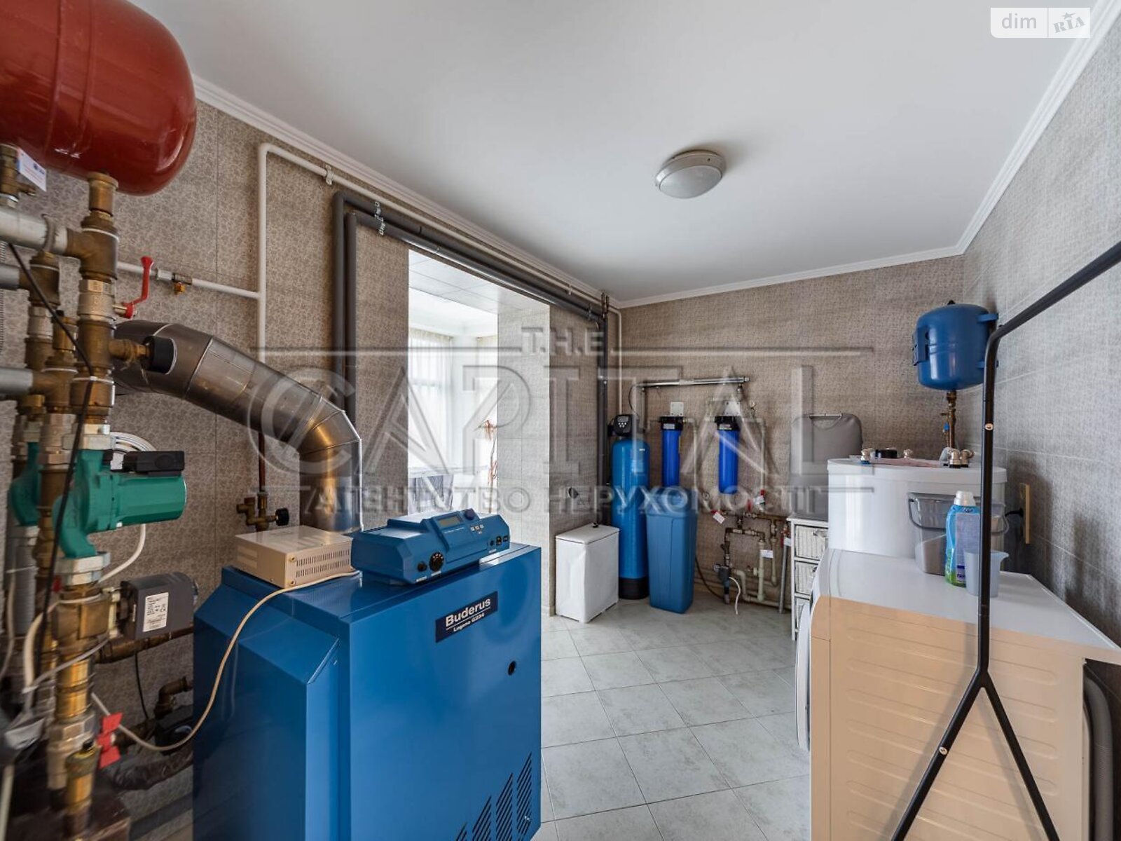 двоповерховий будинок з гаражем, 385.6 кв. м, цегла. Продаж у Іванковичах фото 1 двоповерховий будинок з гаражем, 385.6 кв. м, цегла. Продаж у Іванковичах фото 1