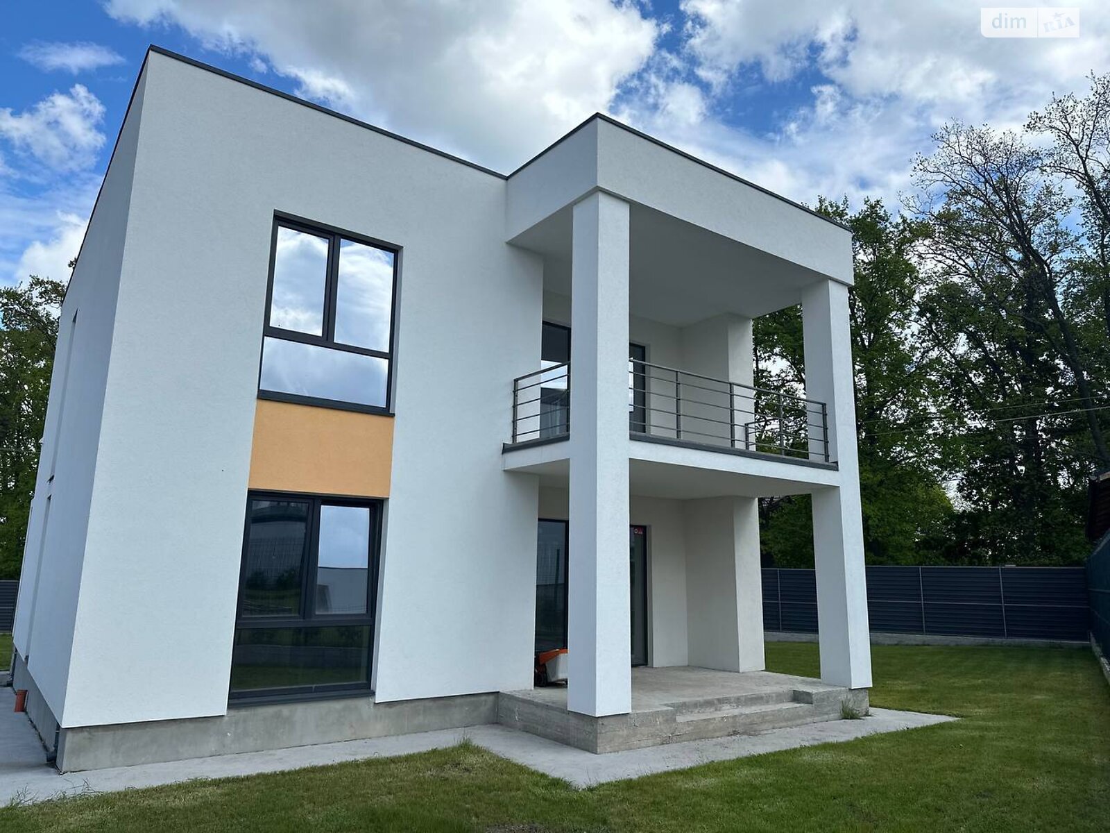 двухэтажный дом с отоплением, 150 кв. м, кирпич. Продажа в Иванковичах фото 1 двухэтажный дом с отоплением, 150 кв. м, кирпич. Продажа в Иванковичах фото 1