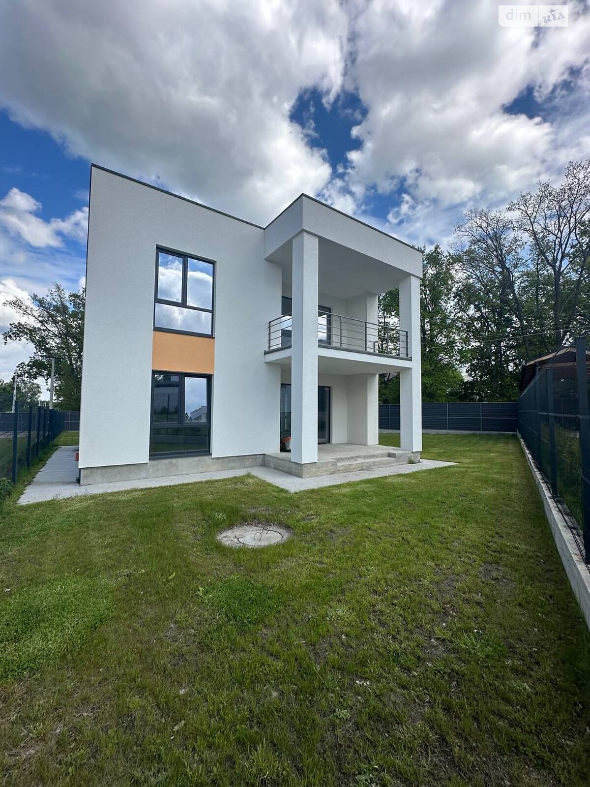 двухэтажный дом с отоплением, 150 кв. м, кирпич. Продажа в Иванковичах фото 1 двухэтажный дом с отоплением, 150 кв. м, кирпич. Продажа в Иванковичах фото 1
