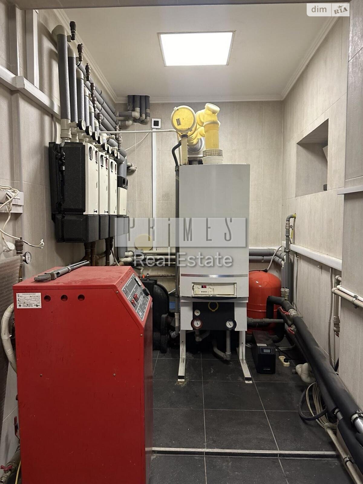 трехэтажный дом с верандой, 800 кв. м, кирпич. Продажа в Иванковичах фото 1