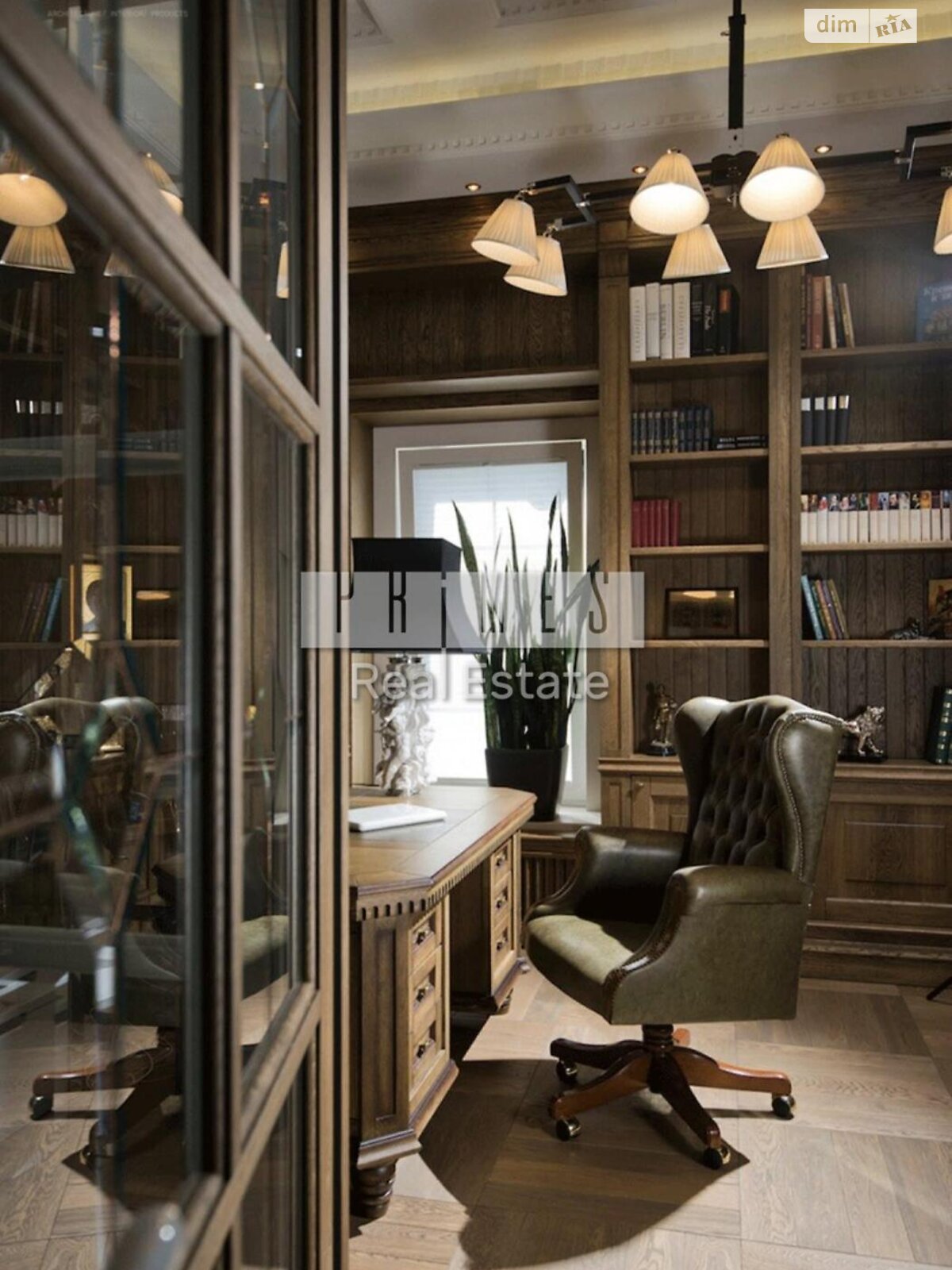 трехэтажный дом с верандой, 800 кв. м, кирпич. Продажа в Иванковичах фото 1