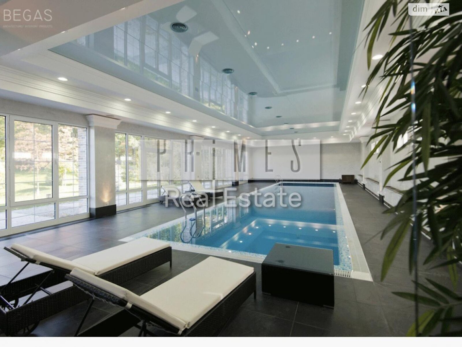 трехэтажный дом с верандой, 800 кв. м, кирпич. Продажа в Иванковичах фото 1