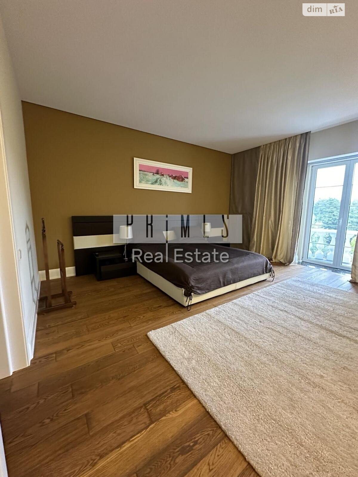 трехэтажный дом с верандой, 800 кв. м, кирпич. Продажа в Иванковичах фото 1