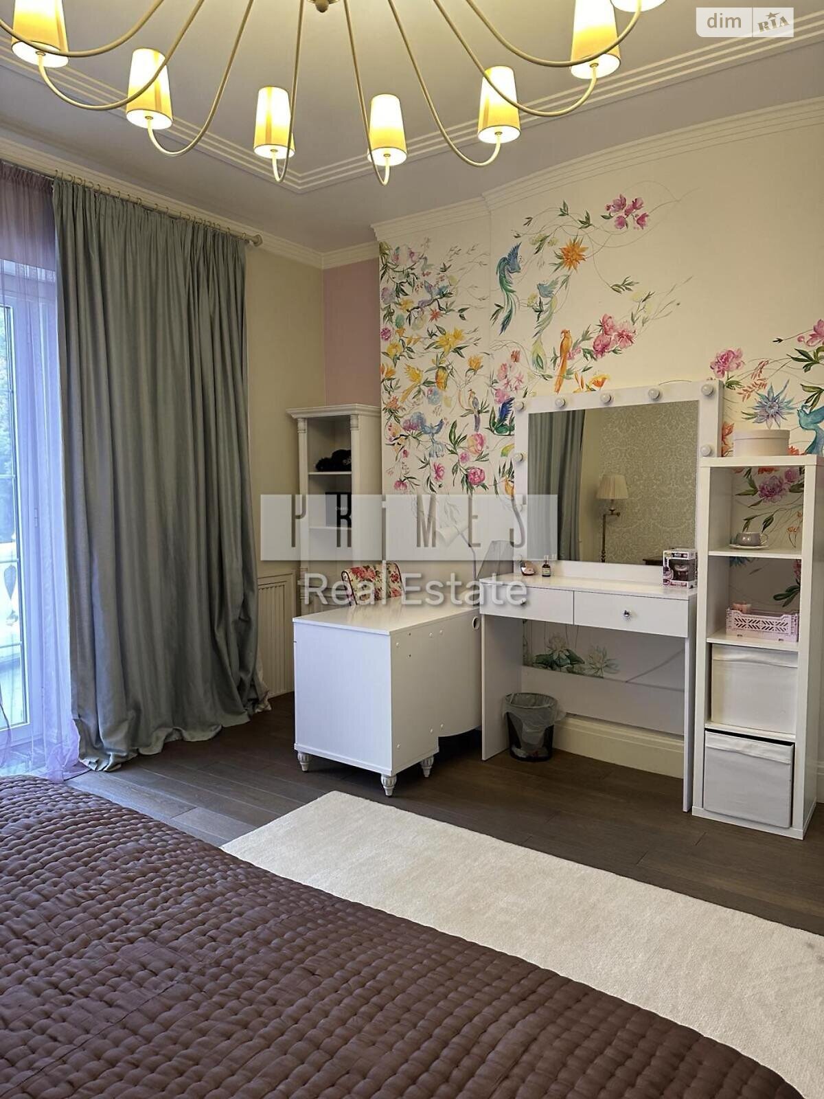 трехэтажный дом с верандой, 800 кв. м, кирпич. Продажа в Иванковичах фото 1