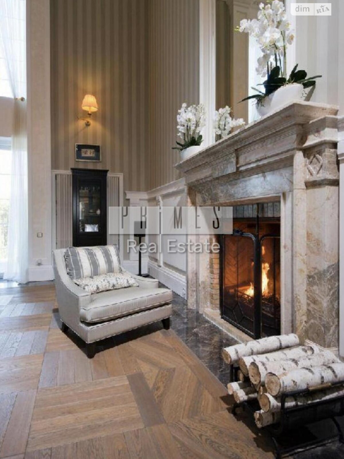 трехэтажный дом с верандой, 800 кв. м, кирпич. Продажа в Иванковичах фото 1