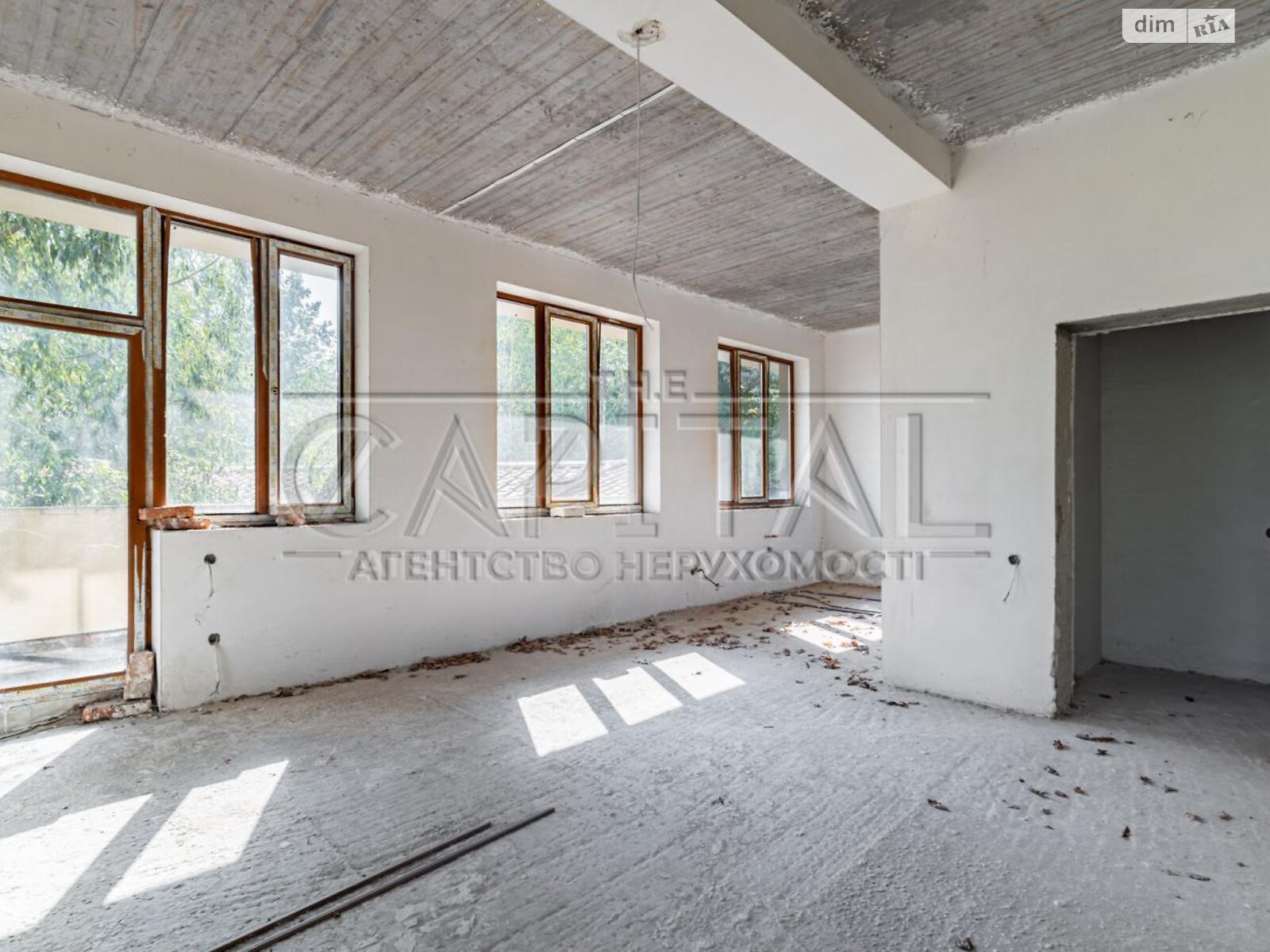 триповерховий будинок з верандою, 692 кв. м, цегла. Продаж у Іванковичах фото 1 триповерховий будинок з верандою, 692 кв. м, цегла. Продаж у Іванковичах фото 1