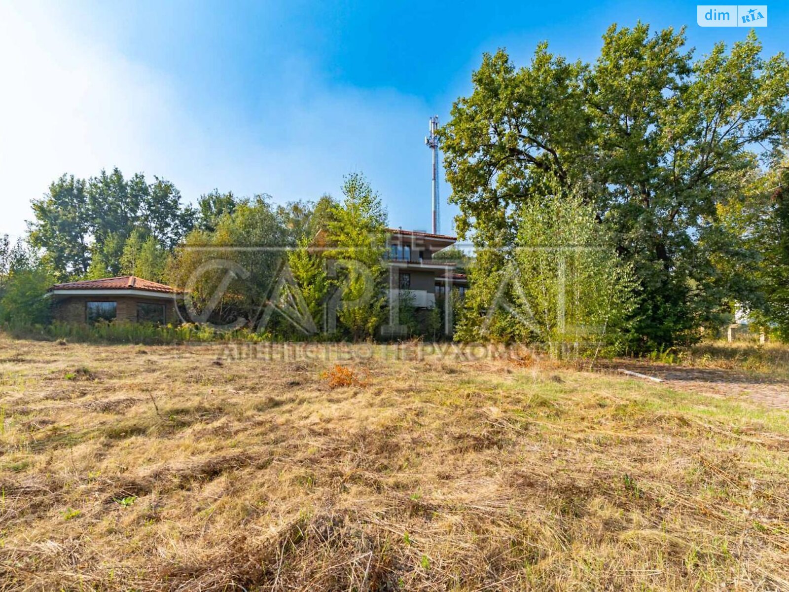 триповерховий будинок з верандою, 692 кв. м, цегла. Продаж у Іванковичах фото 1 триповерховий будинок з верандою, 692 кв. м, цегла. Продаж у Іванковичах фото 1
