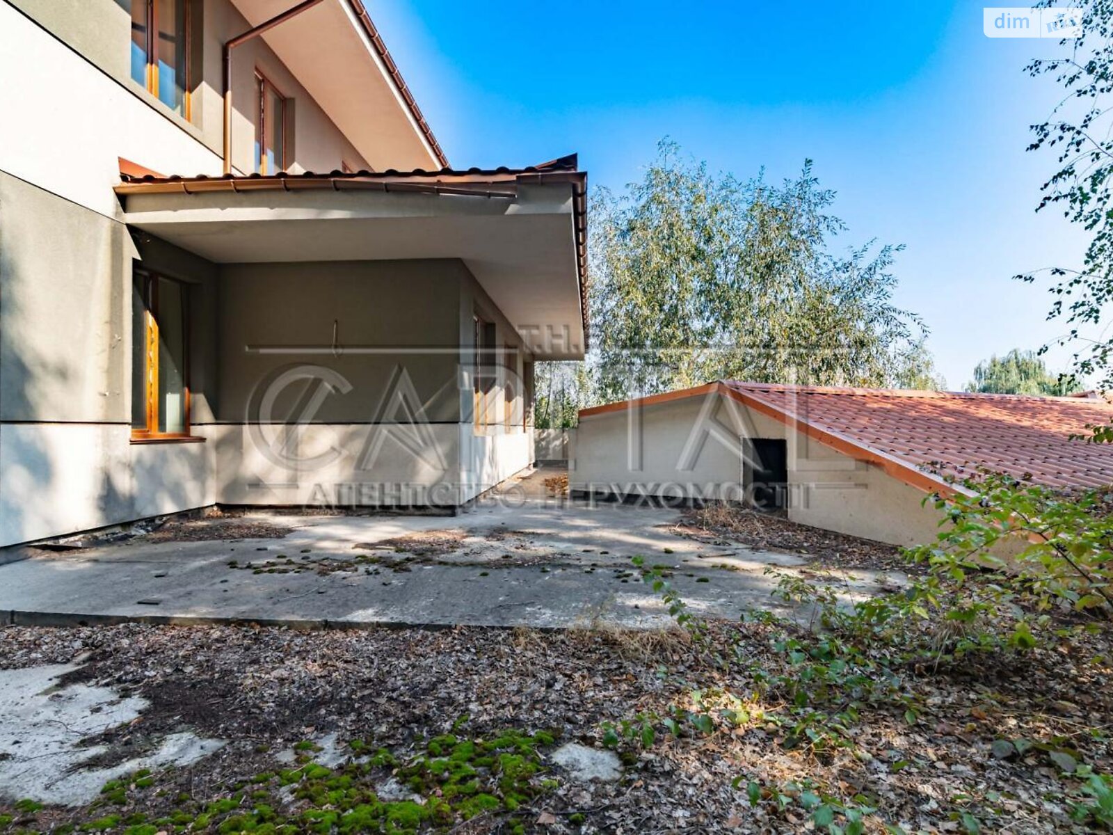 триповерховий будинок з верандою, 692 кв. м, цегла. Продаж у Іванковичах фото 1 триповерховий будинок з верандою, 692 кв. м, цегла. Продаж у Іванковичах фото 1