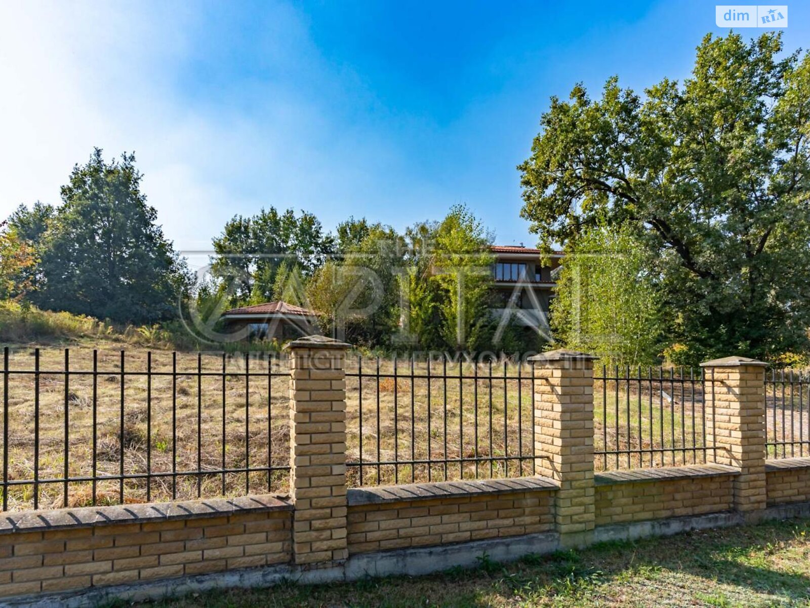 триповерховий будинок з верандою, 692 кв. м, цегла. Продаж у Іванковичах фото 1 триповерховий будинок з верандою, 692 кв. м, цегла. Продаж у Іванковичах фото 1