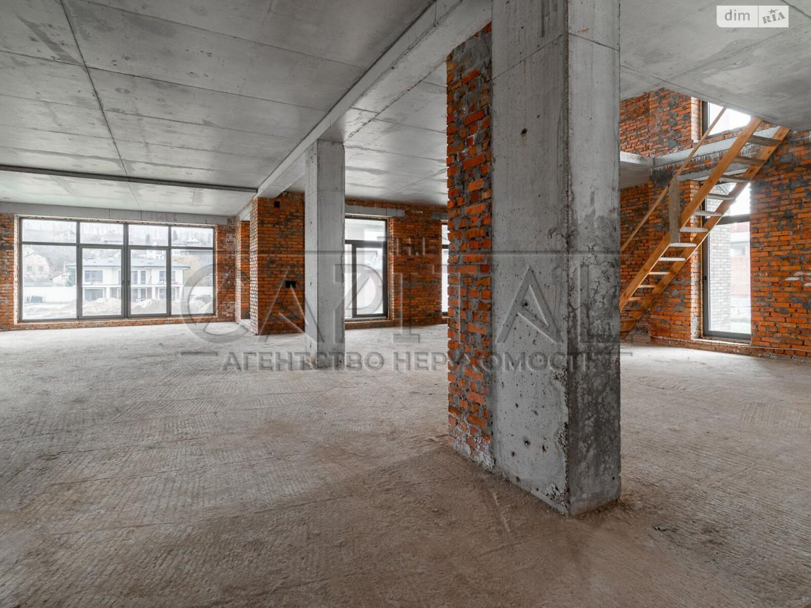 двухэтажный дом с балконом, 235 кв. м, кирпич. Продажа в Иванковичах фото 1 двухэтажный дом с балконом, 235 кв. м, кирпич. Продажа в Иванковичах фото 1