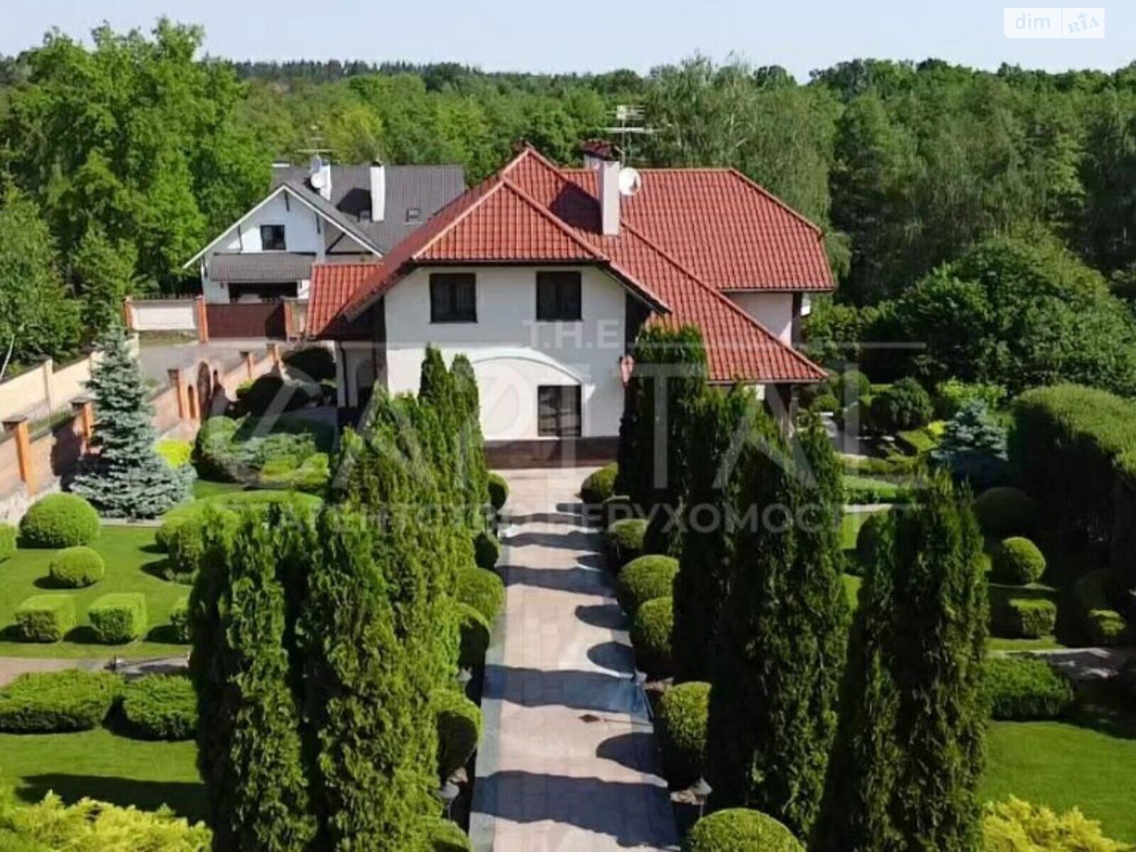 двухэтажный дом с отоплением, 363 кв. м, кирпич. Продажа в Иванковичах фото 1 двухэтажный дом с отоплением, 363 кв. м, кирпич. Продажа в Иванковичах фото 1