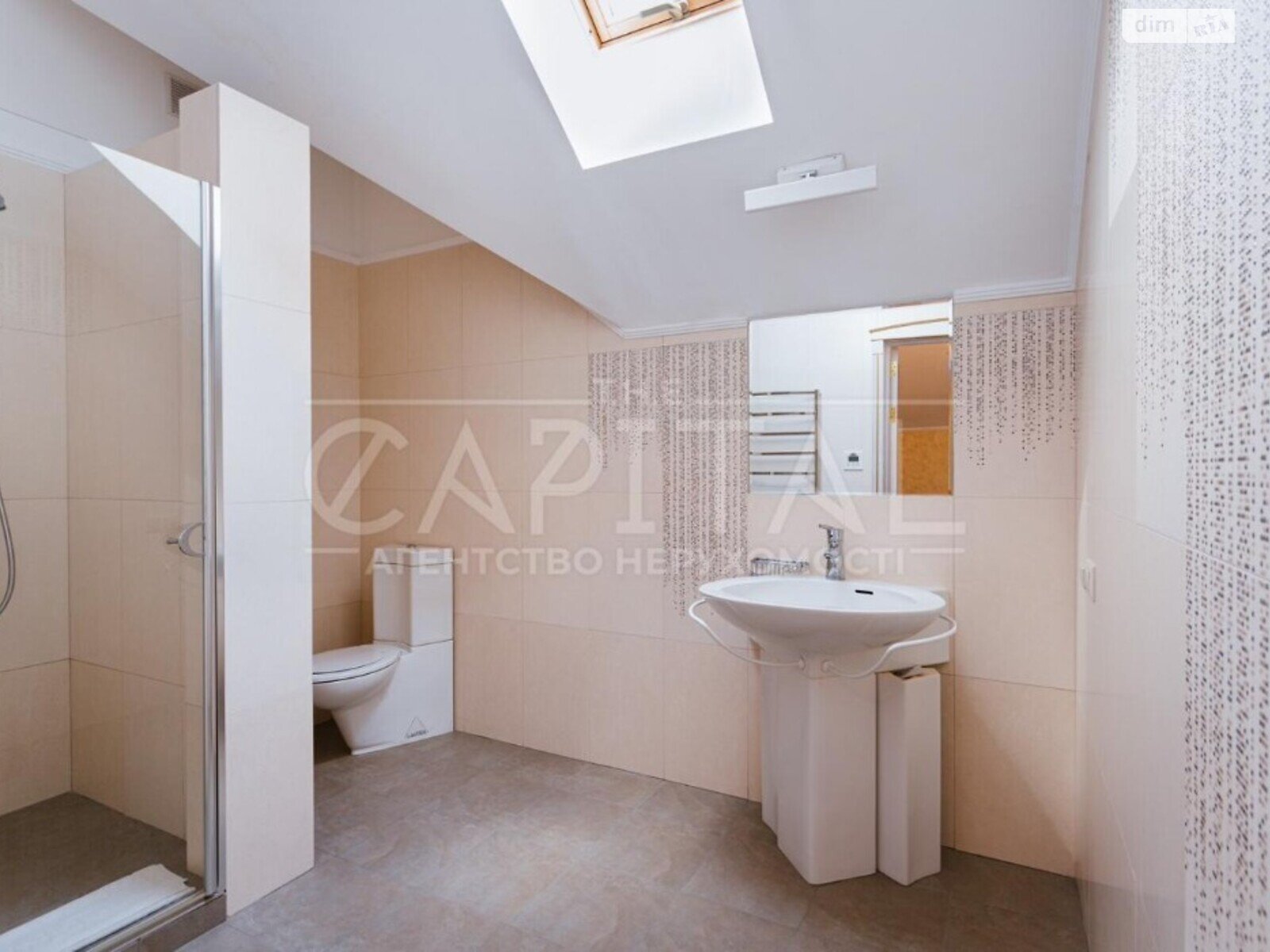 двухэтажный дом с отоплением, 363 кв. м, кирпич. Продажа в Иванковичах фото 1 двухэтажный дом с отоплением, 363 кв. м, кирпич. Продажа в Иванковичах фото 1