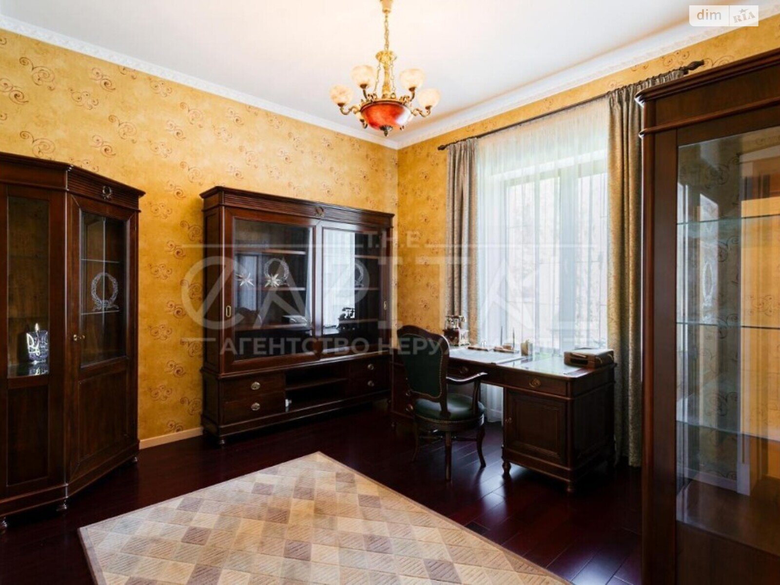 двухэтажный дом с отоплением, 363 кв. м, кирпич. Продажа в Иванковичах фото 1 двухэтажный дом с отоплением, 363 кв. м, кирпич. Продажа в Иванковичах фото 1