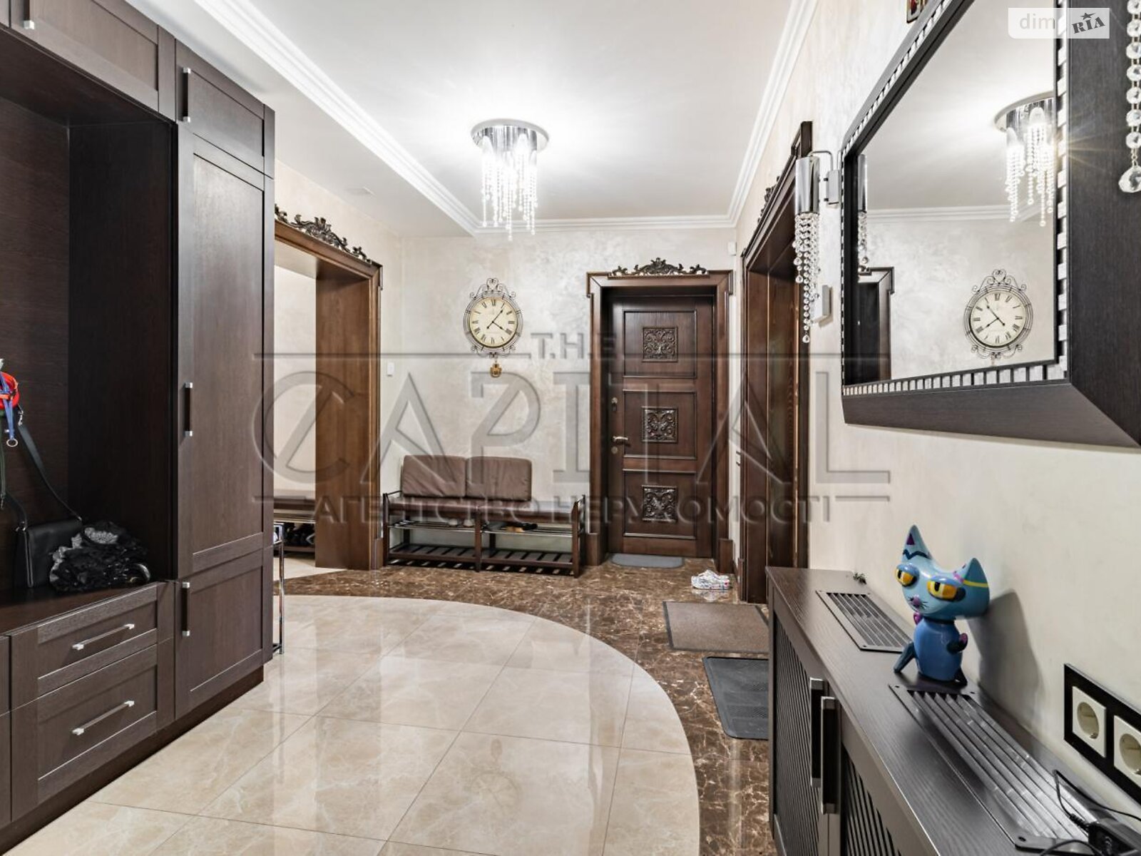 трехэтажный дом с гаражом, 400 кв. м, кирпич. Продажа в Иванковичах фото 1 трехэтажный дом с гаражом, 400 кв. м, кирпич. Продажа в Иванковичах фото 1
