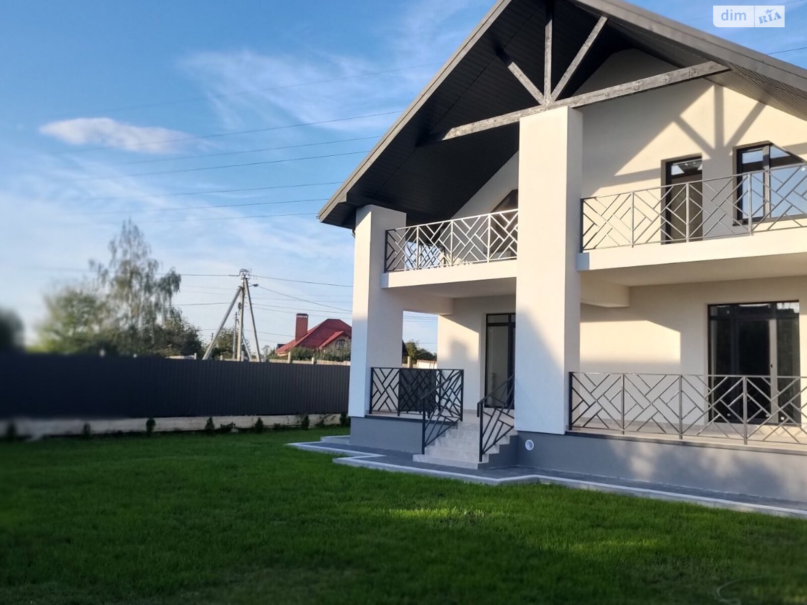 двоповерховий будинок, 220 кв. м, цегла. Продаж у Крихівцях фото 1 двоповерховий будинок, 220 кв. м, цегла. Продаж у Крихівцях фото 1