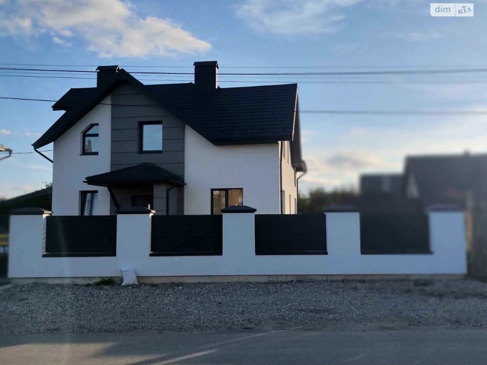 двоповерховий будинок, 220 кв. м, цегла. Продаж у Крихівцях фото 1 двоповерховий будинок, 220 кв. м, цегла. Продаж у Крихівцях фото 1