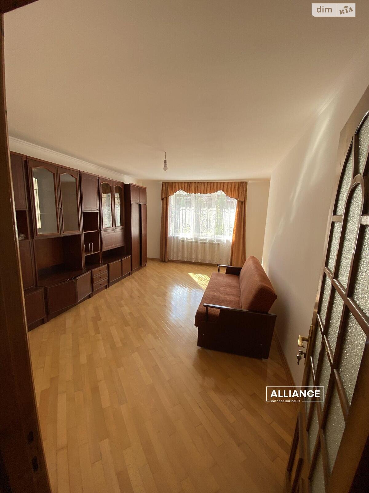 двоповерховий будинок з гаражем, 228.7 кв. м, кирпич. Продаж в Івано-Франківську, район Брати фото 1 двоповерховий будинок з гаражем, 228.7 кв. м, кирпич. Продаж в Івано-Франківську, район Брати фото 1