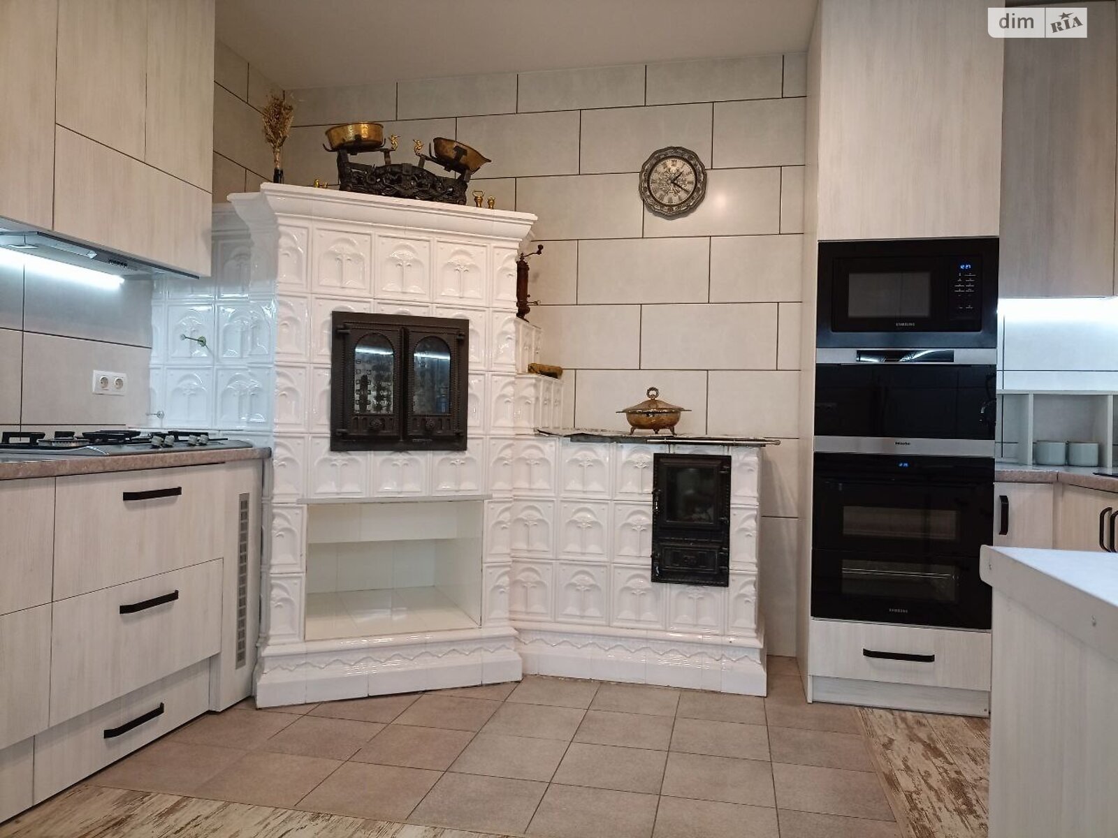 одноповерховий будинок з гаражем, 90 кв. м, цегла. Продаж в Івано-Франківську, район Брати фото 1 одноповерховий будинок з гаражем, 90 кв. м, цегла. Продаж в Івано-Франківську, район Брати фото 1