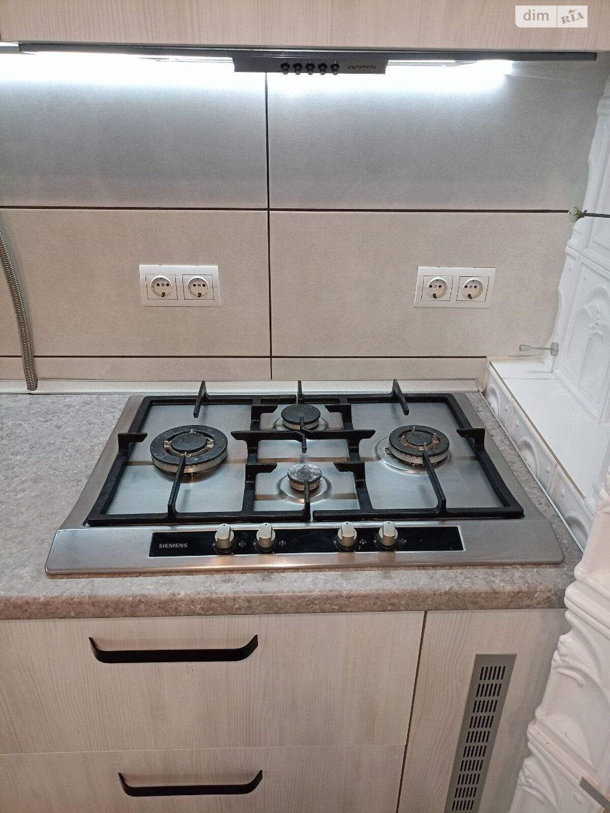 одноповерховий будинок з гаражем, 90 кв. м, цегла. Продаж в Івано-Франківську, район Брати фото 1 одноповерховий будинок з гаражем, 90 кв. м, цегла. Продаж в Івано-Франківську, район Брати фото 1