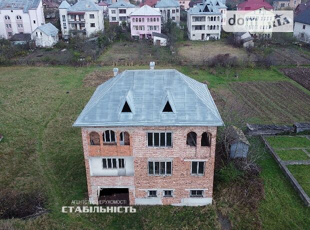 трехэтажный дом с подвалом, 120 кв. м, кирпич. Продажа в Черниеве (Ивано-Франковская обл.) фото 1 трехэтажный дом с подвалом, 120 кв. м, кирпич. Продажа в Черниеве (Ивано-Франковская обл.) фото 1