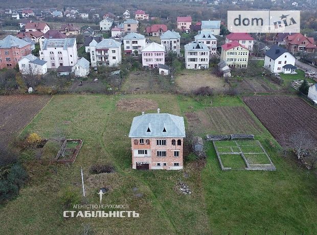 трехэтажный дом с подвалом, 120 кв. м, кирпич. Продажа в Черниеве (Ивано-Франковская обл.) фото 1 трехэтажный дом с подвалом, 120 кв. м, кирпич. Продажа в Черниеве (Ивано-Франковская обл.) фото 1