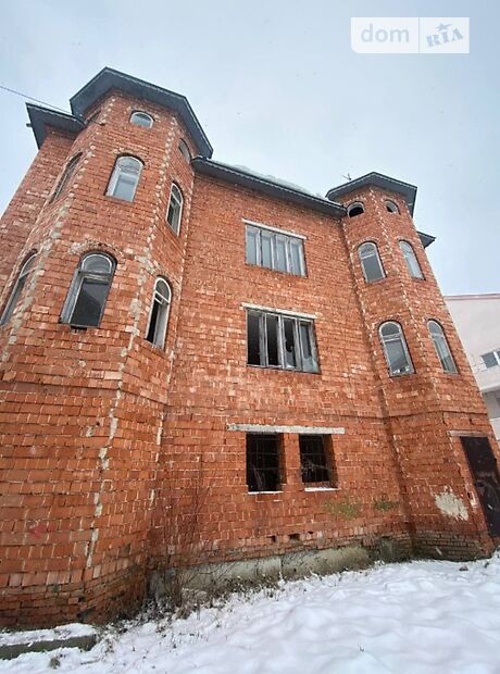 трехэтажный дом с мансардой, 722 кв. м, кирпич. Продажа в Черниеве (Ивано-Франковская обл.) фото 1 трехэтажный дом с мансардой, 722 кв. м, кирпич. Продажа в Черниеве (Ивано-Франковская обл.) фото 1