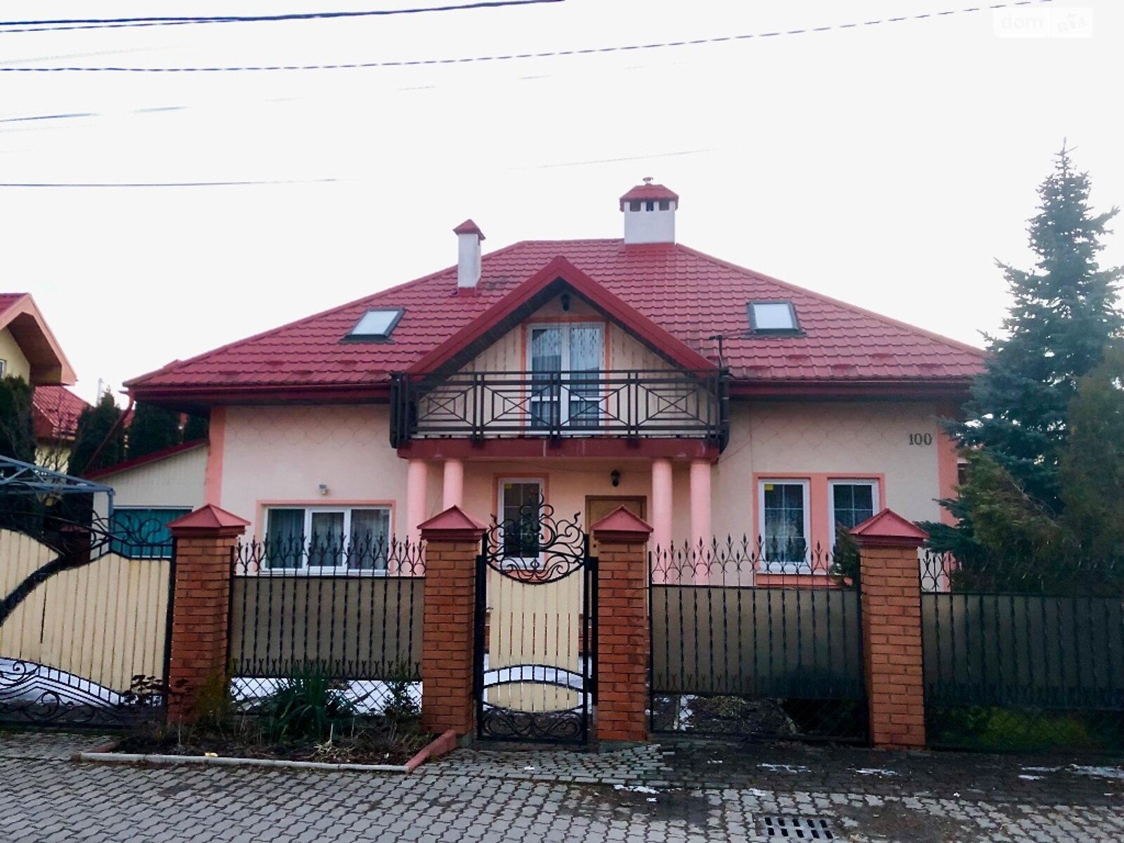 двухэтажный дом с балконом, 200 кв. м, кирпич. Продажа в Ивано-Франковске фото 1 двухэтажный дом с балконом, 200 кв. м, кирпич. Продажа в Ивано-Франковске фото 1