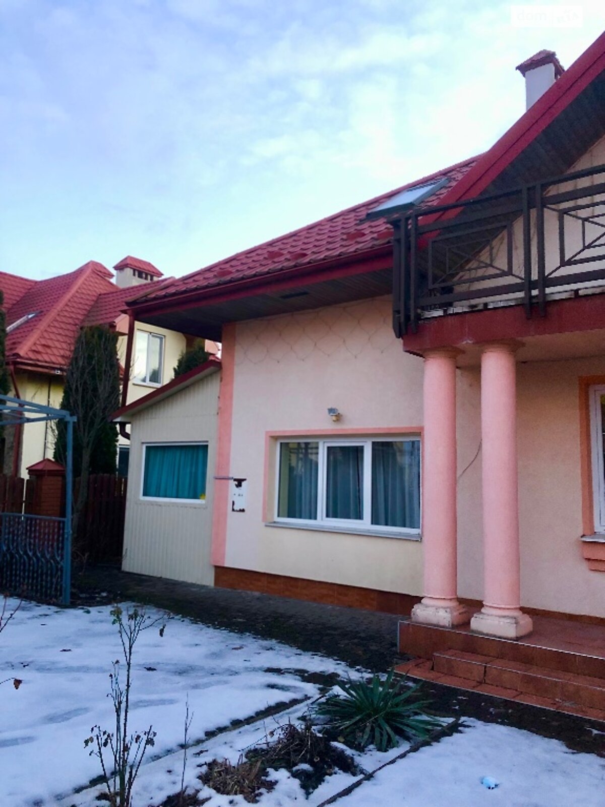 двухэтажный дом с балконом, 200 кв. м, кирпич. Продажа в Ивано-Франковске фото 1 двухэтажный дом с балконом, 200 кв. м, кирпич. Продажа в Ивано-Франковске фото 1