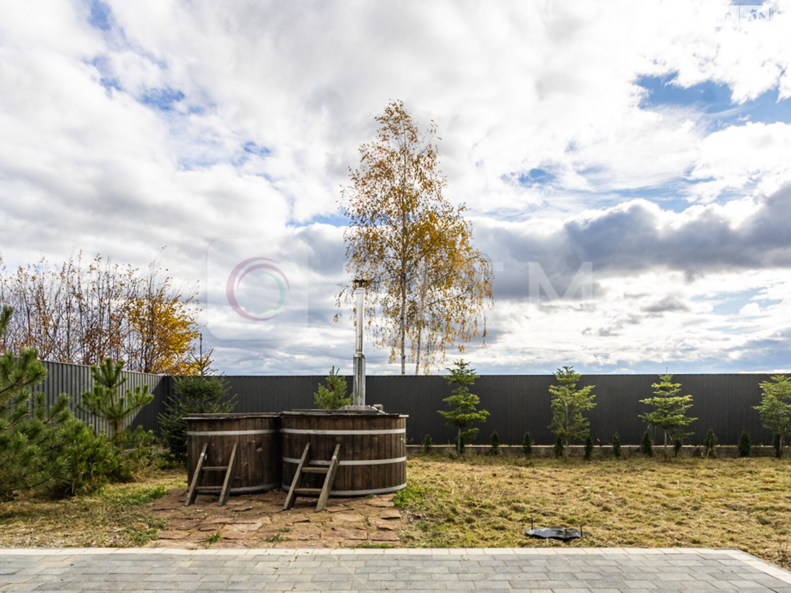 одноэтажный дом с отоплением, 40 кв. м, кирпич. Продажа в Ивано-Франковске фото 1 одноэтажный дом с отоплением, 40 кв. м, кирпич. Продажа в Ивано-Франковске фото 1