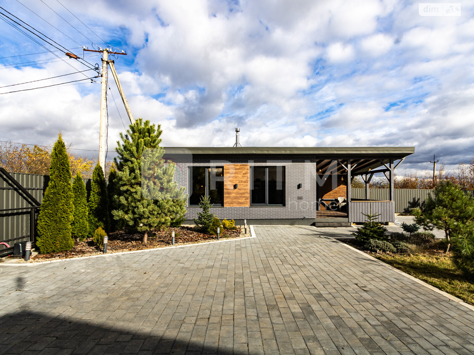 одноэтажный дом с отоплением, 40 кв. м, кирпич. Продажа в Ивано-Франковске фото 1 одноэтажный дом с отоплением, 40 кв. м, кирпич. Продажа в Ивано-Франковске фото 1