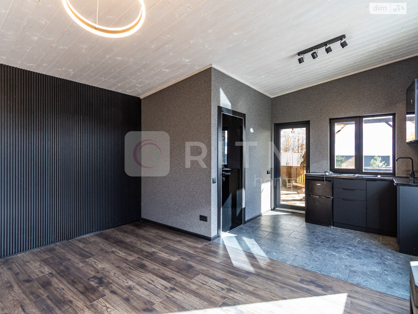 одноэтажный дом с отоплением, 40 кв. м, кирпич. Продажа в Ивано-Франковске фото 1 одноэтажный дом с отоплением, 40 кв. м, кирпич. Продажа в Ивано-Франковске фото 1